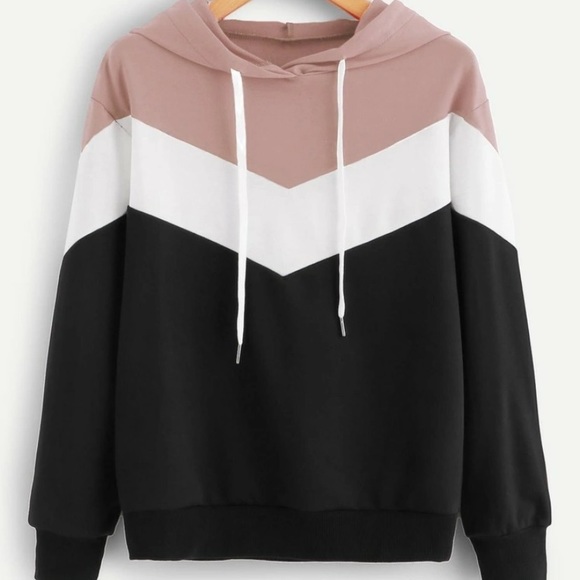 SHEIN Sweaters - Sweatshirt SHEIN Sweaters - Sweatshirt